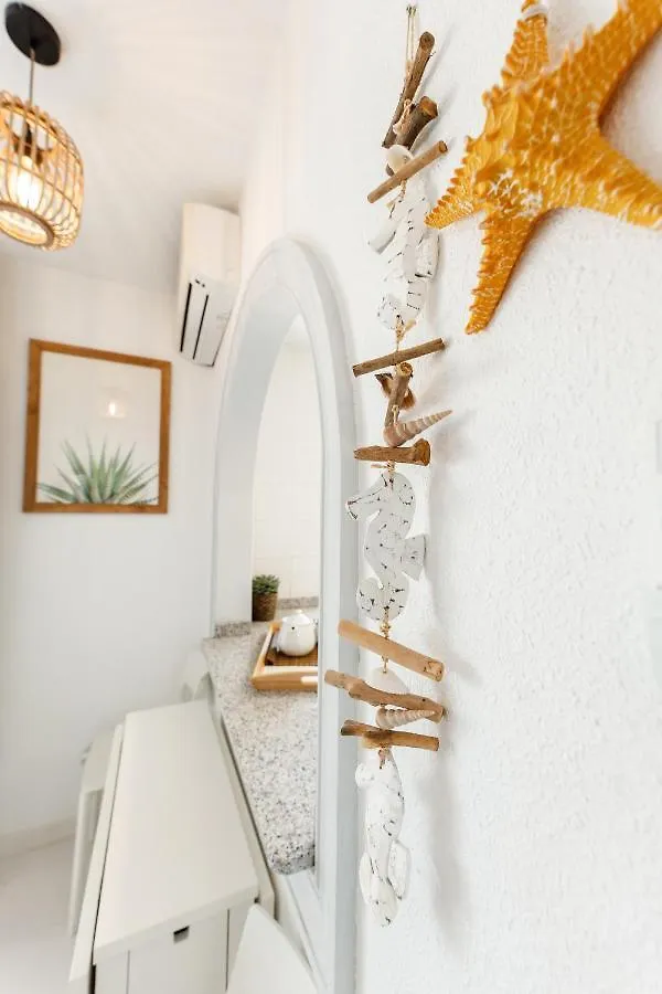 Spacious 2-Bedroom Apartment With Free Parking Sitio de Calahonda 0*,  España